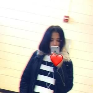 Meet your Posher, Anayely